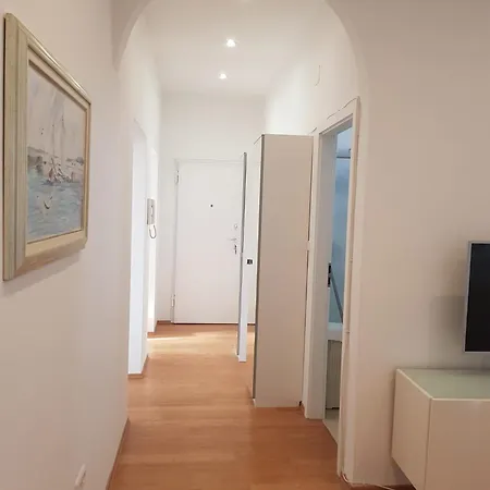 Apartment Mary