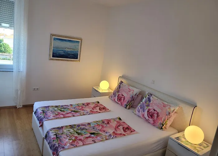 Διαμέρισμα Mary